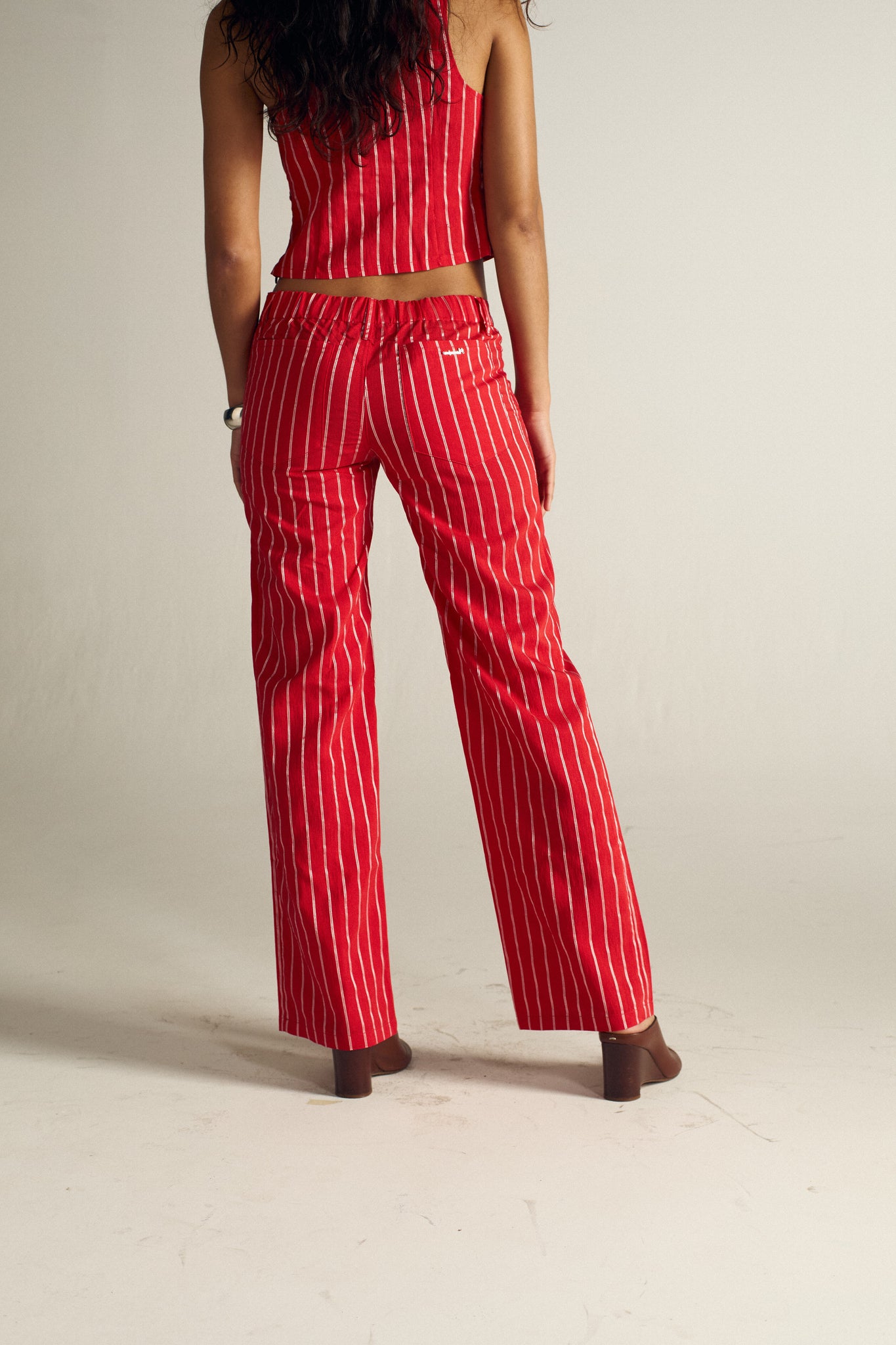 LOW WAIST RELAXED TROUSERS